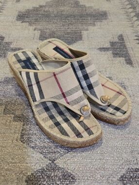 Burberry Vintage Spadrille Sandals Beige